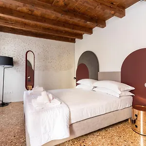  Appartamento Palazzo Miracoli